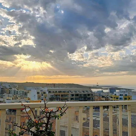 Sole Di Malta Panoramic View Penthouse St. Paul's Bay